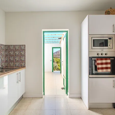 別荘 Casa De La Huerta By Villalize *
