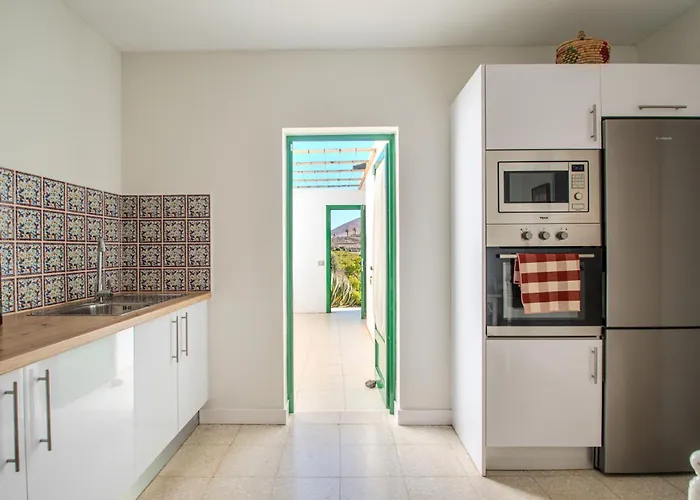 בית נופש Casa De La Huerta By Villalize *