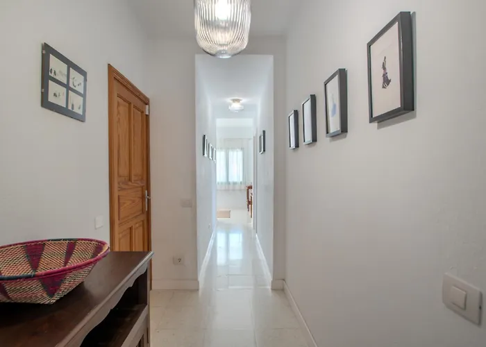 Casa De La Huerta By Villalize