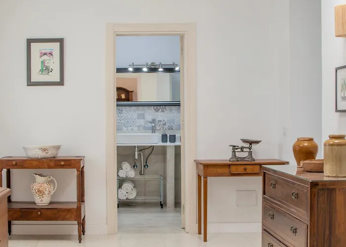 Casa De La Huerta By Villalize