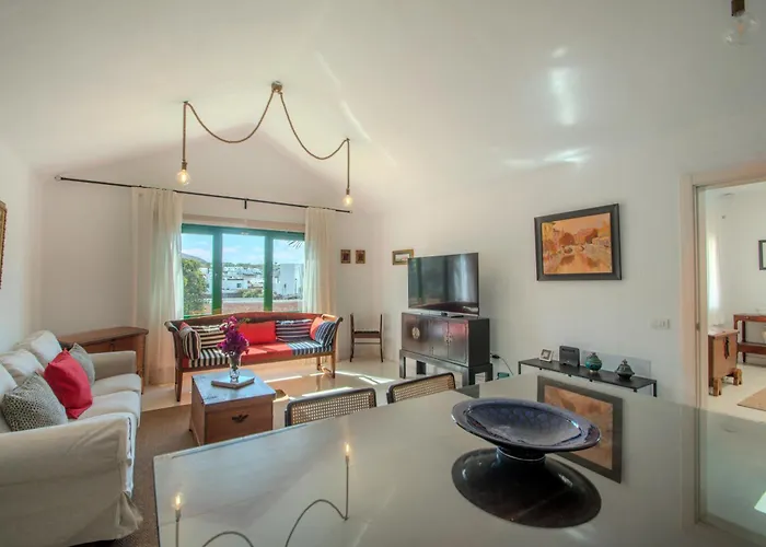 Casa De La Huerta By Villalize