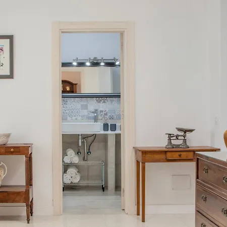 Casa De La Huerta By Villalize